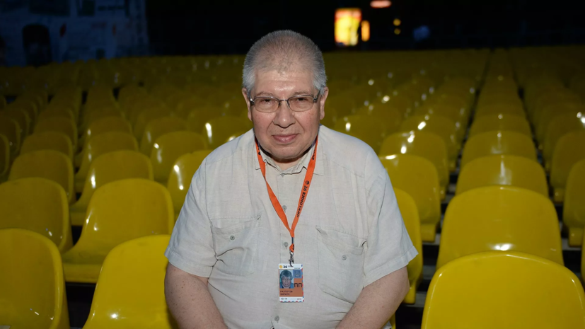 Лунгин назвал смерть Разлогова огромной потерей