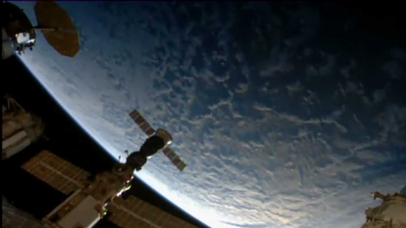 Экипаж МКС перестыковал корабль «Союз МС-18»