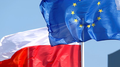 Флаги ЕС и Польши