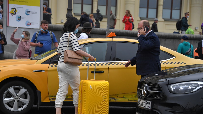 Иностранных агрегаторов такси могут обязать раскрывать механизмы работы с данными россиян
