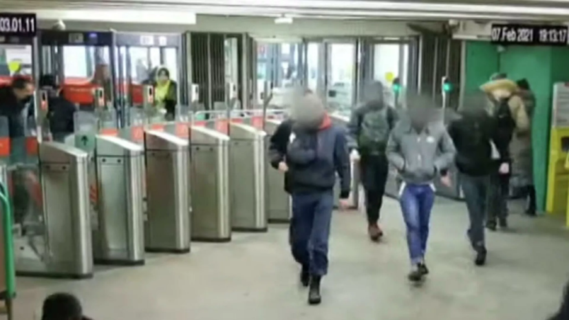 Директор дагестанской школы рассказала о бывших учениках после драки в метро в Москве