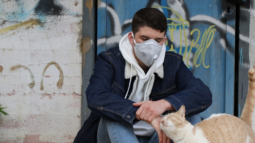 Психолог рассказал о «мировом стрессе» из-за COVID-19