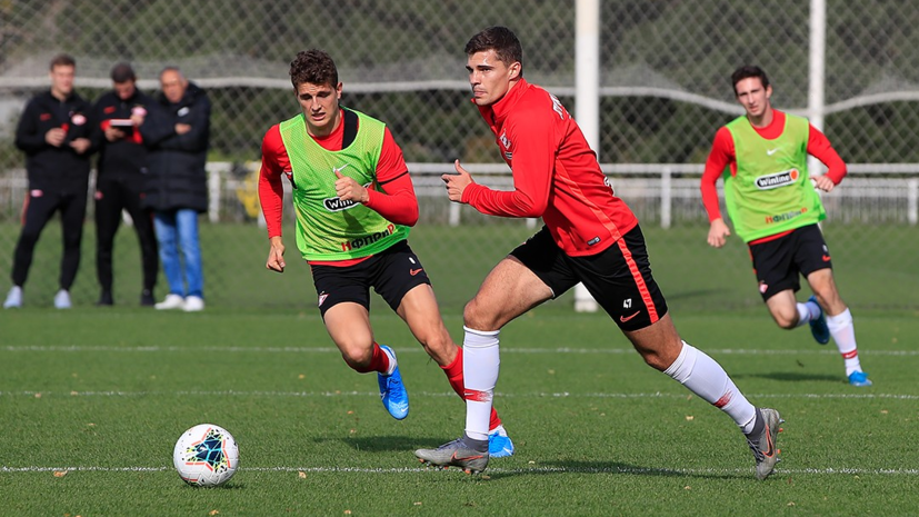 Зобнин и Ларссон вернулись к тренировкам в общей группе «Спартака»