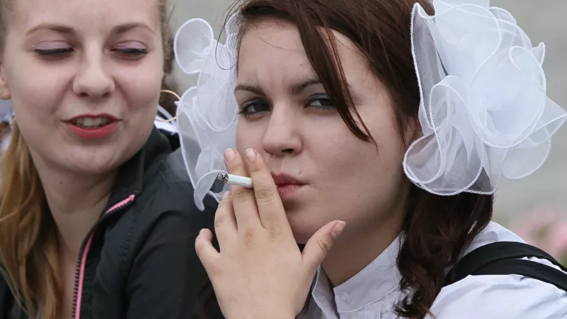 Голикова поручила проработать меры профилактики курения в школах