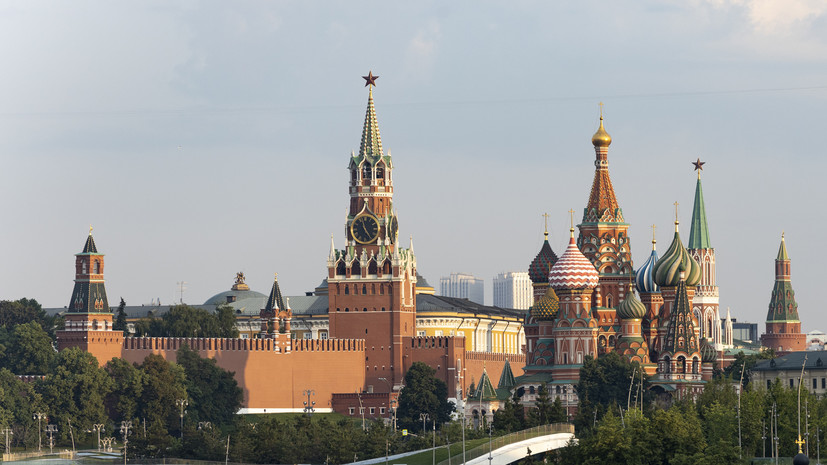 В Кремле назвали безответственным отказ от вакцинации