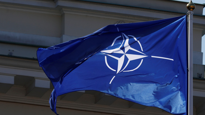 Лавров заявил о приостановке работы постпредства России при НАТО
