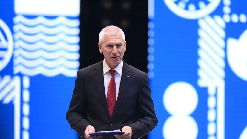 Матыцин поздравил Елистратова, победившего на этапе КМ по шорт-треку в Пекине