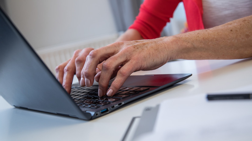 Врач перечислила симптомы переизбытка цифровой информации