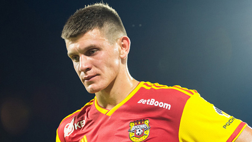 Аджоев — о трансфере Хлусевича: предложение «Спартака» устроило «Арсенал» и игрока