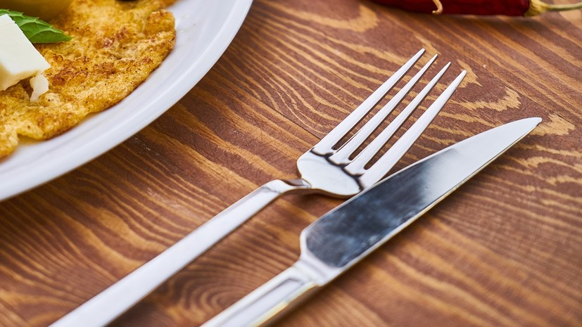 Диетолог Андреев призвал не переедать в нерабочие дни