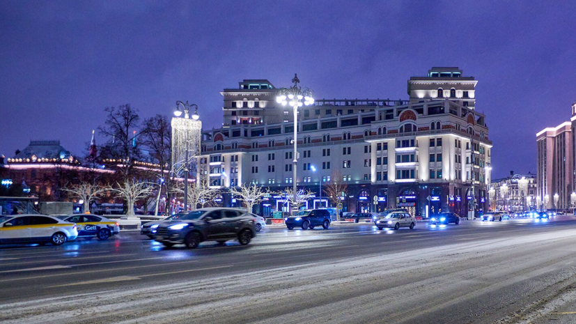 В ГУ МЧС по Москве предупредили о снеге и гололедице 9 ноября