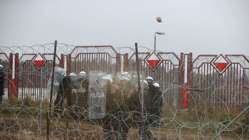 Польская пограничница получила ранение во время штурма границы мигрантами