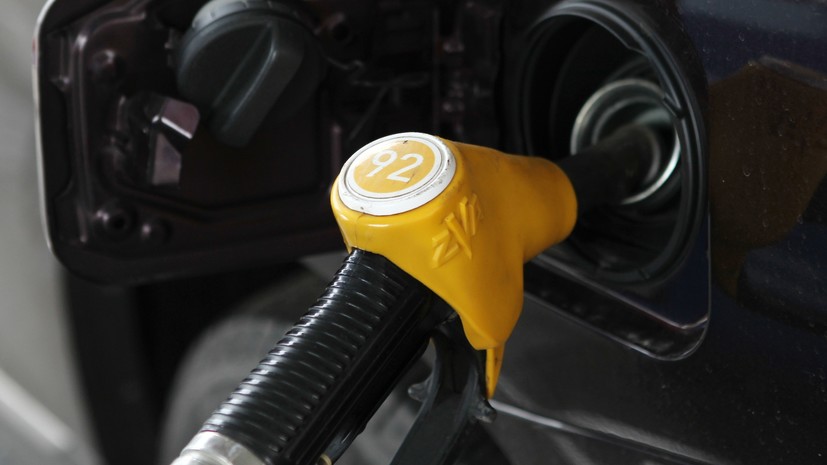 Топливный курс: какие факторы будут влиять на стоимость бензина в России до конца года
