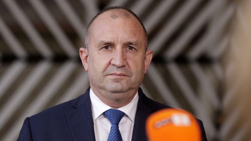 В ЦИК Болгарии заявили о победе действующего президента Радева на выборах