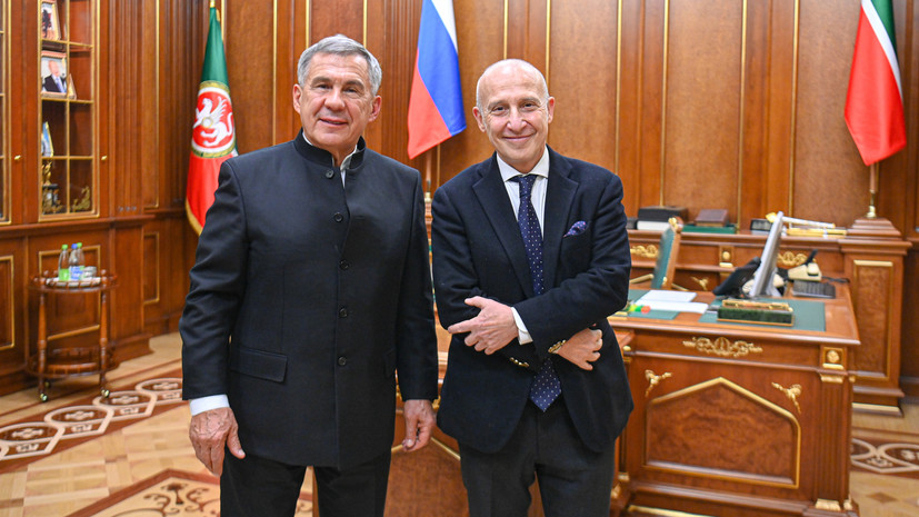 Посол Джорджо Стараче посетил открытие визового центра Италии в Казани