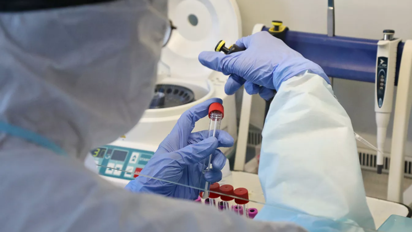 Первый случай инфицирования новым штаммом коронавируса B.1.1.529 выявлен в Израиле