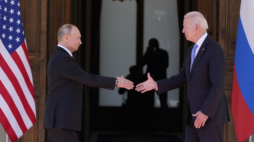Песков ответил на вопрос о возможной встрече Путина и Байдена