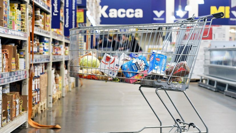 Путин назвал чувствительной для россиян проблему роста потребительских цен