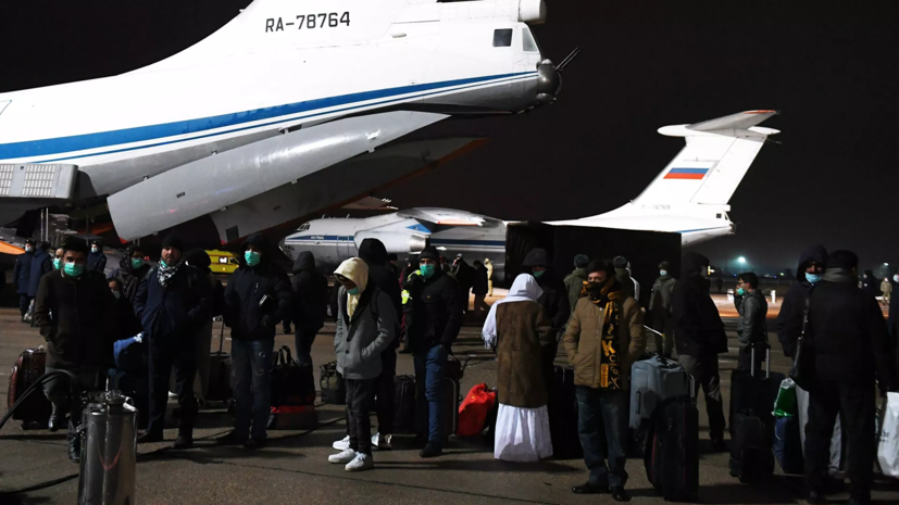 Три российских самолёта вылетели из Афганистана с 214 гражданами на борту