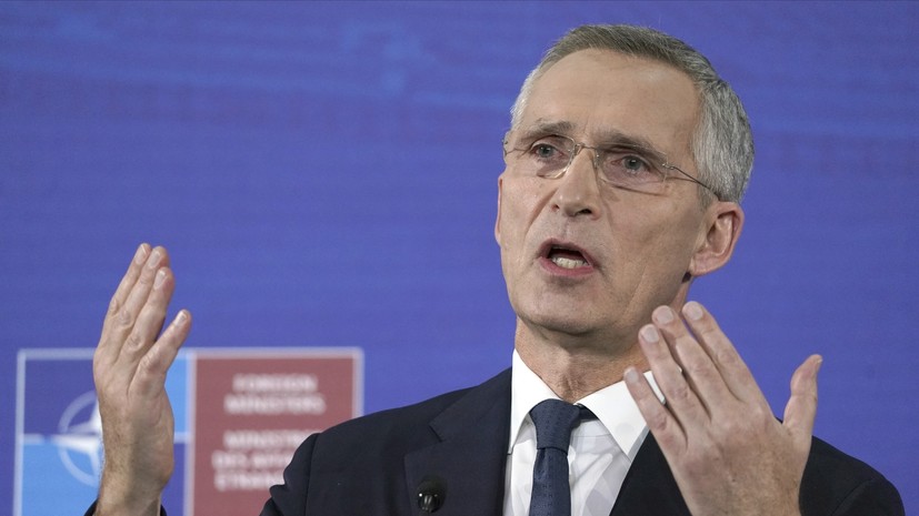 В НАТО заявили о необходимости избежать эскалации на границе Украины и России