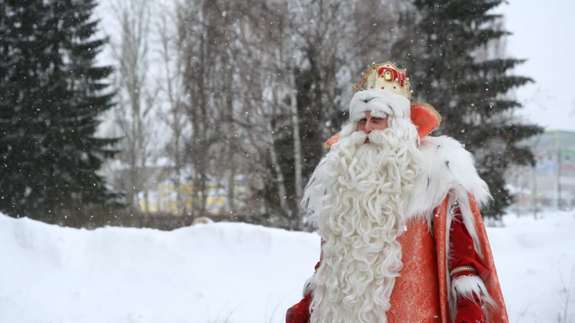 В Подмосковье начала работу почта Деда Мороза