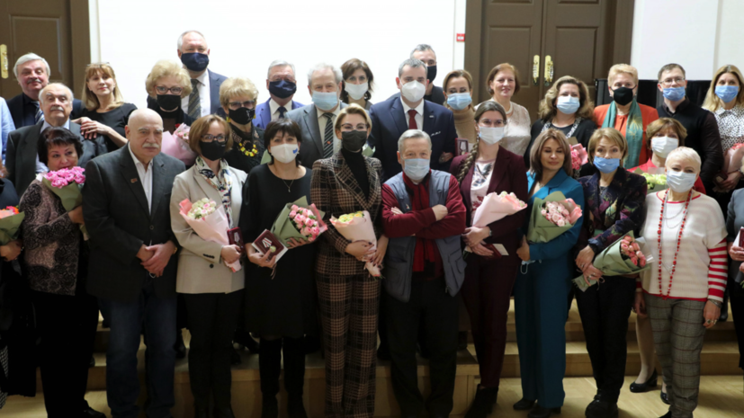 Работникам сферы культуры вручили медали «В память 800-летия Нижнего Новгорода»