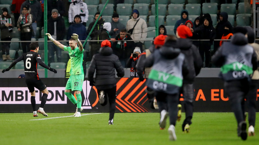 Все футболисты «Спартака» побежали к Селихову сразу после матча с «Легией»