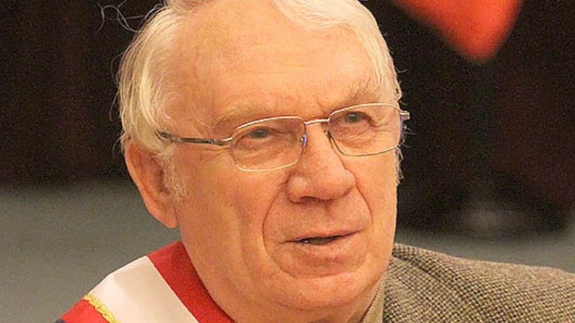 Скончался олимпийский чемпион по фехтованию Шаров