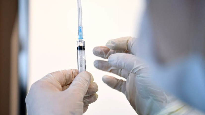 Полную вакцинацию от COVID-19 в России прошли 68,8 млн человек