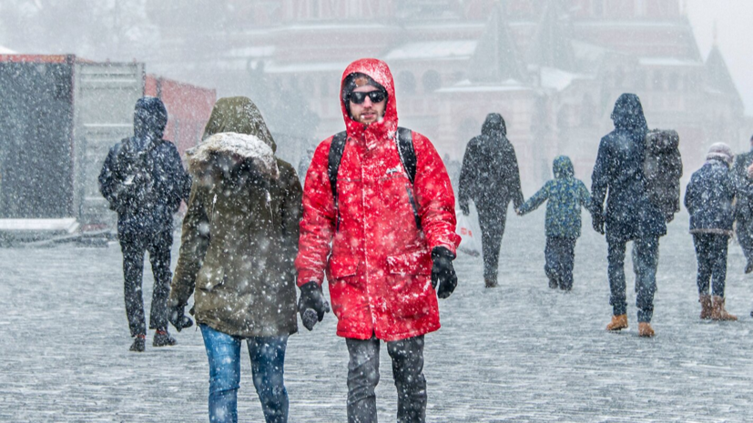 Опрос: более 60% россиян не используют полностью положенный срок отпуска к 31 декабря