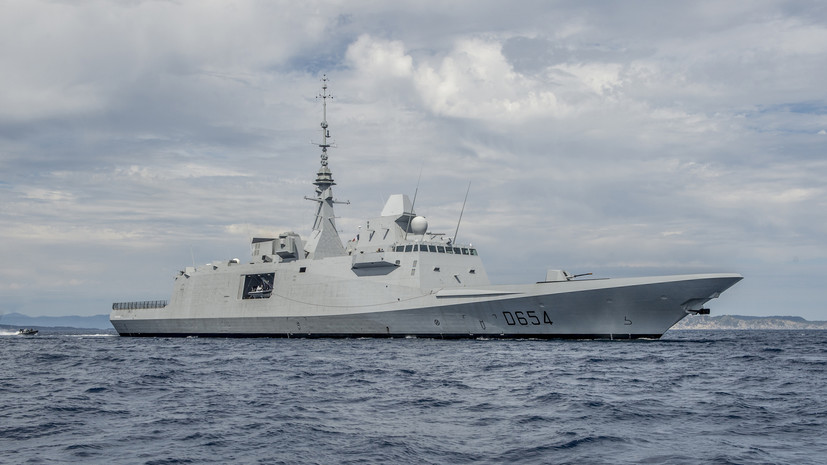 Силы ВМФ России отслеживают действия французского фрегата Auvergne в Чёрном море