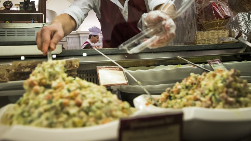 В Томской области назвали стоимость продуктов для салата оливье