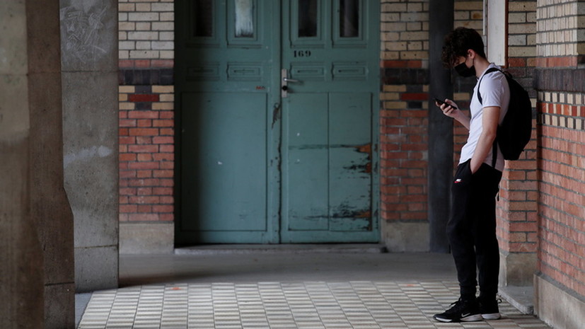 Психолог Крушинских перечислила способы справиться с чувством одиночества