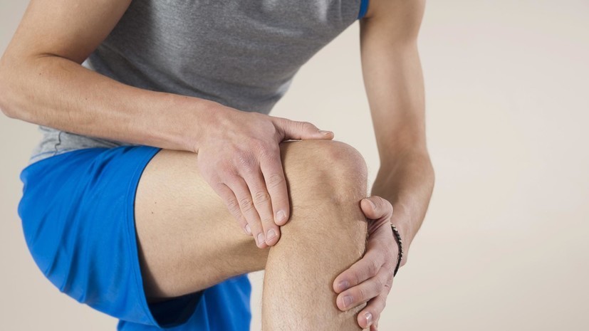 Ревматолог рассказала о возможных причинах боли в суставах при перемене погоды