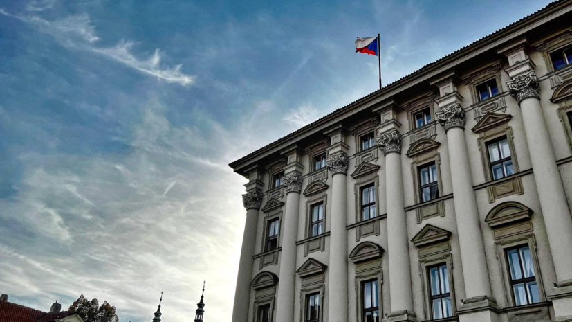 Глава МИД Чехии заявил о необходимости перезагрузки отношений с Россией