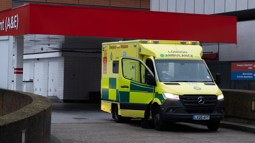 В Великобритании за сутки выявлено более 100 тысяч случаев коронавируса