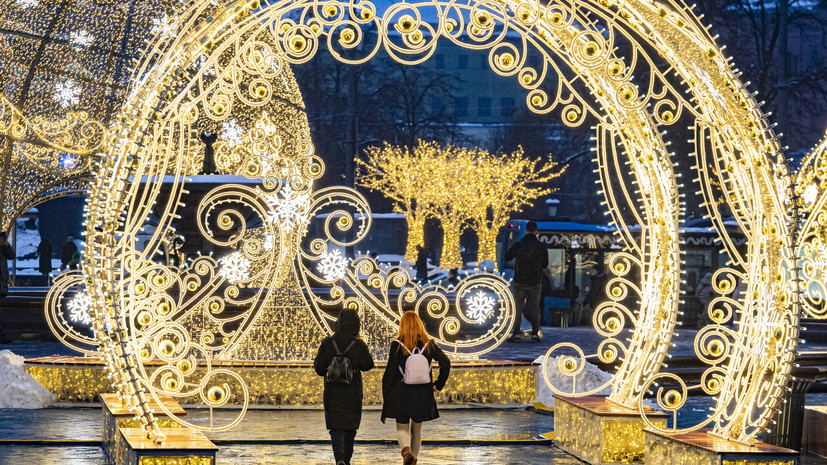 Опрос: россияне рассказали о планах на новогоднюю ночь