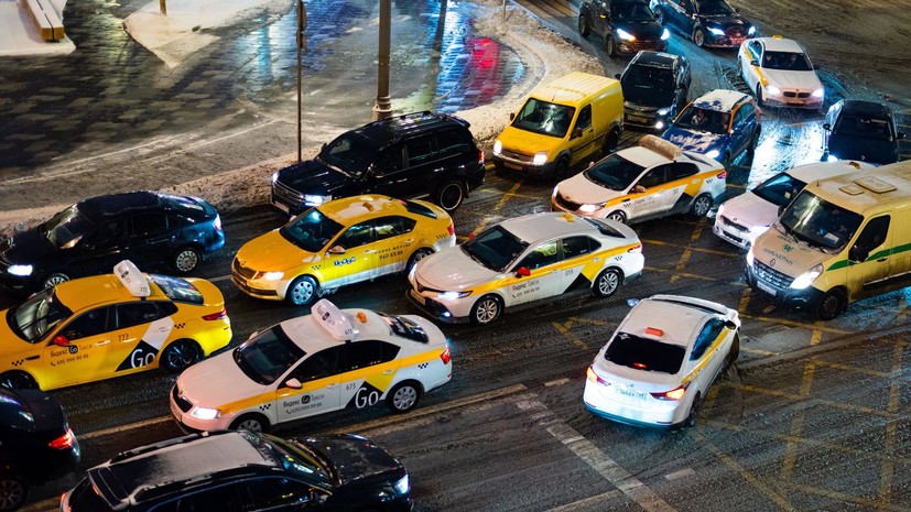 Пробки в Москве достигли 9 баллов