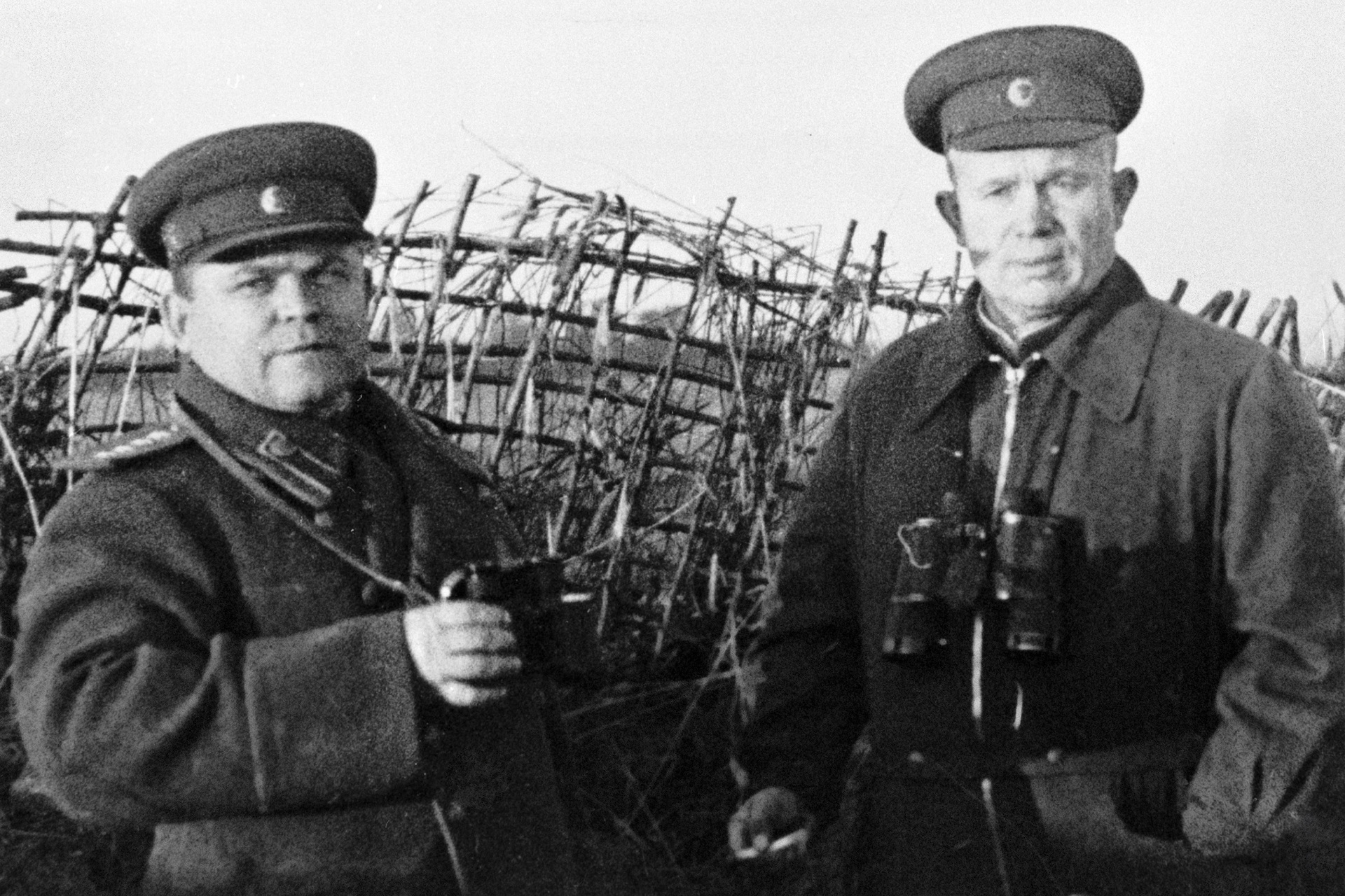 Командующий украинским фронтом в великую отечественную. Ватутин командующий воронежским фронтом. Ватутин фронта 1943.