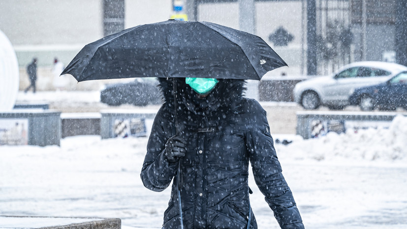 В Сочи продлено штормовое предупреждение о снегопадах