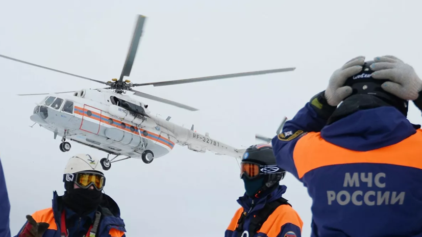 Вертолёт МЧС вылетел на помощь экипажу грузового судна в Охотском море
