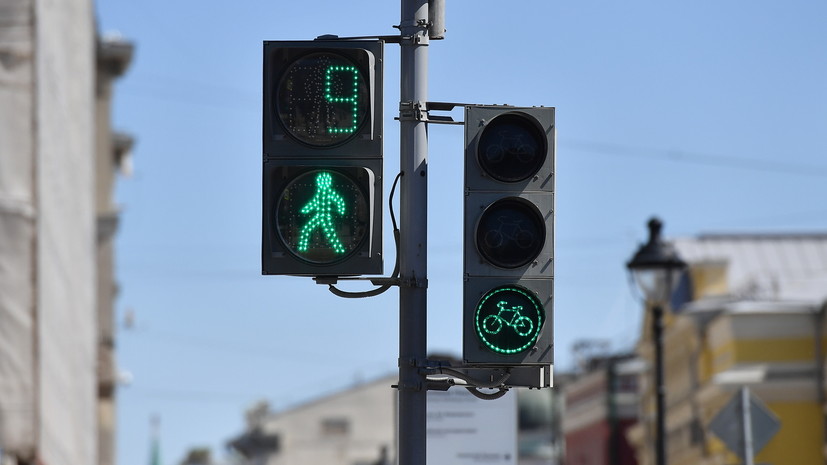 В Хабаровске появились первые проекционные пешеходные переходы