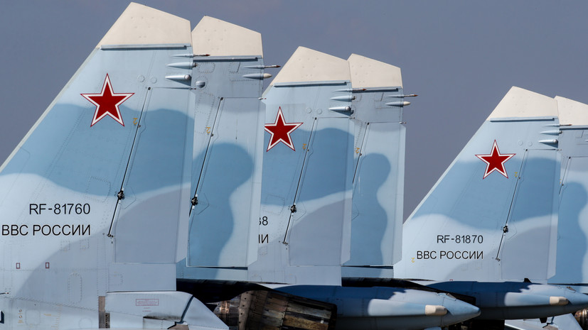 На юге России истребители и бомбардировщики приступили к лётно-тактическим учениям