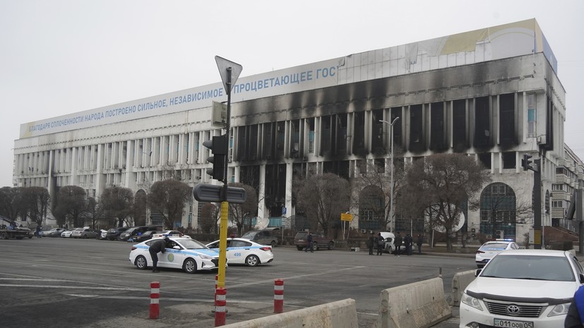 В МВД Казахстана заявили, что нападавших на отдел полиции в Алма-Ате прикрывали снайперы