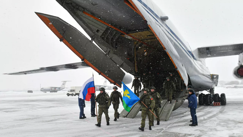 На Чкаловский из Казахстана прибыли 19 самолётов с российскими миротворцами ОДКБ