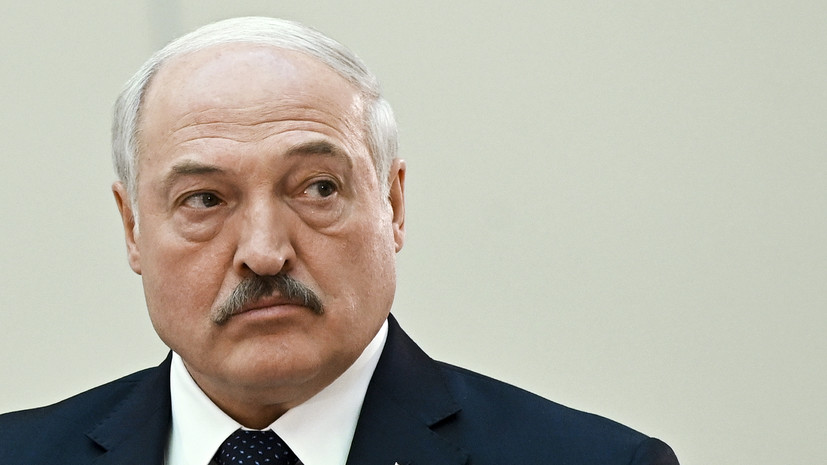 Лукашенко увидел спасение от украинского сценария в опоре на Конституцию