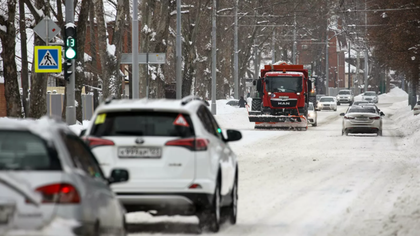 Автоэксперт Васильев назвал основные ошибки водителей на зимних дорогах