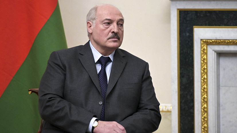 Лукашенко в шутку упрекнул Путина за то, что тот не берёт его с собой в Туву
