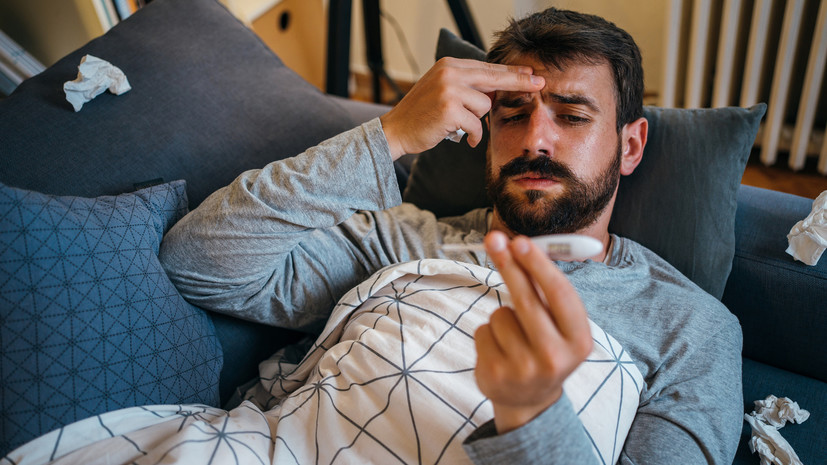 Иммунолог Крючков перечислил основные симптомы при омикрон-штамме