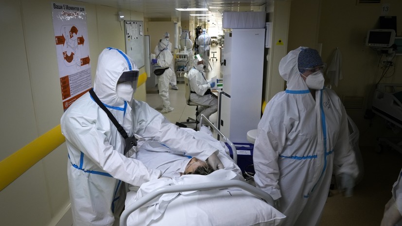 В Санкт-Петербурге за сутки госпитализировали более 380 пациентов с коронавирусом